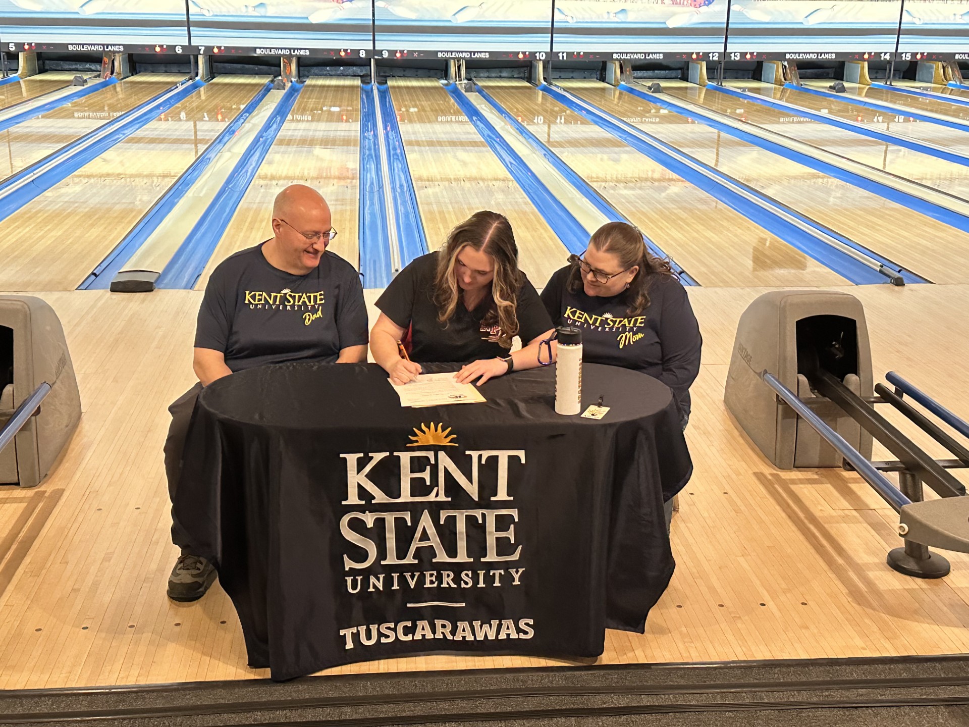 Lady Golden Eagles Bowling Signs New Philadelphia Standout Allison Knisely
