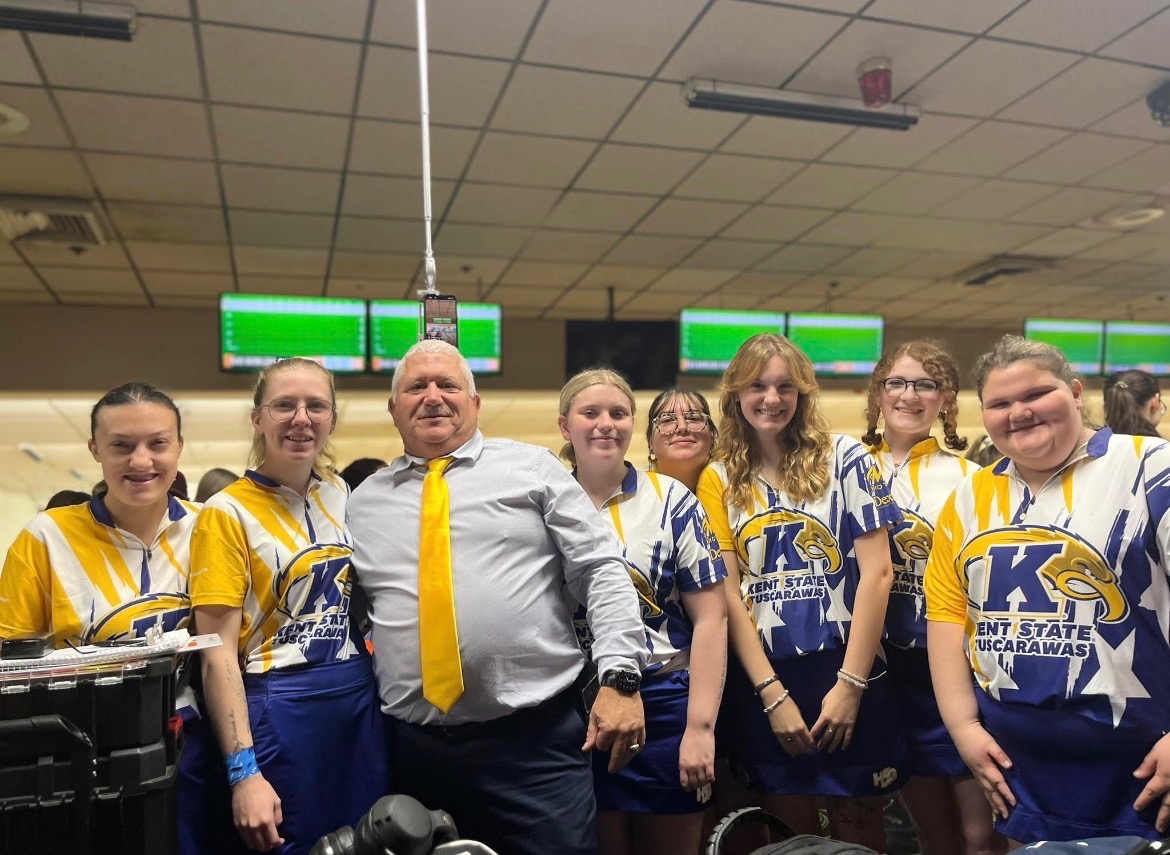 Lady Golden Eagles Close Out Season Strong at Roseland Open