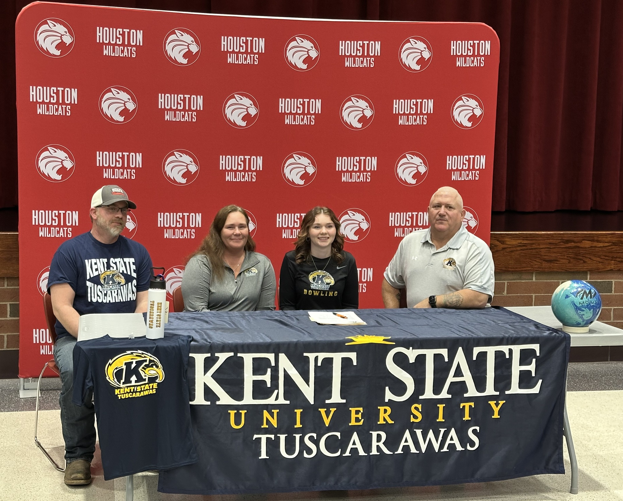 Gordon Becomes Newest Golden Eagle Bowler