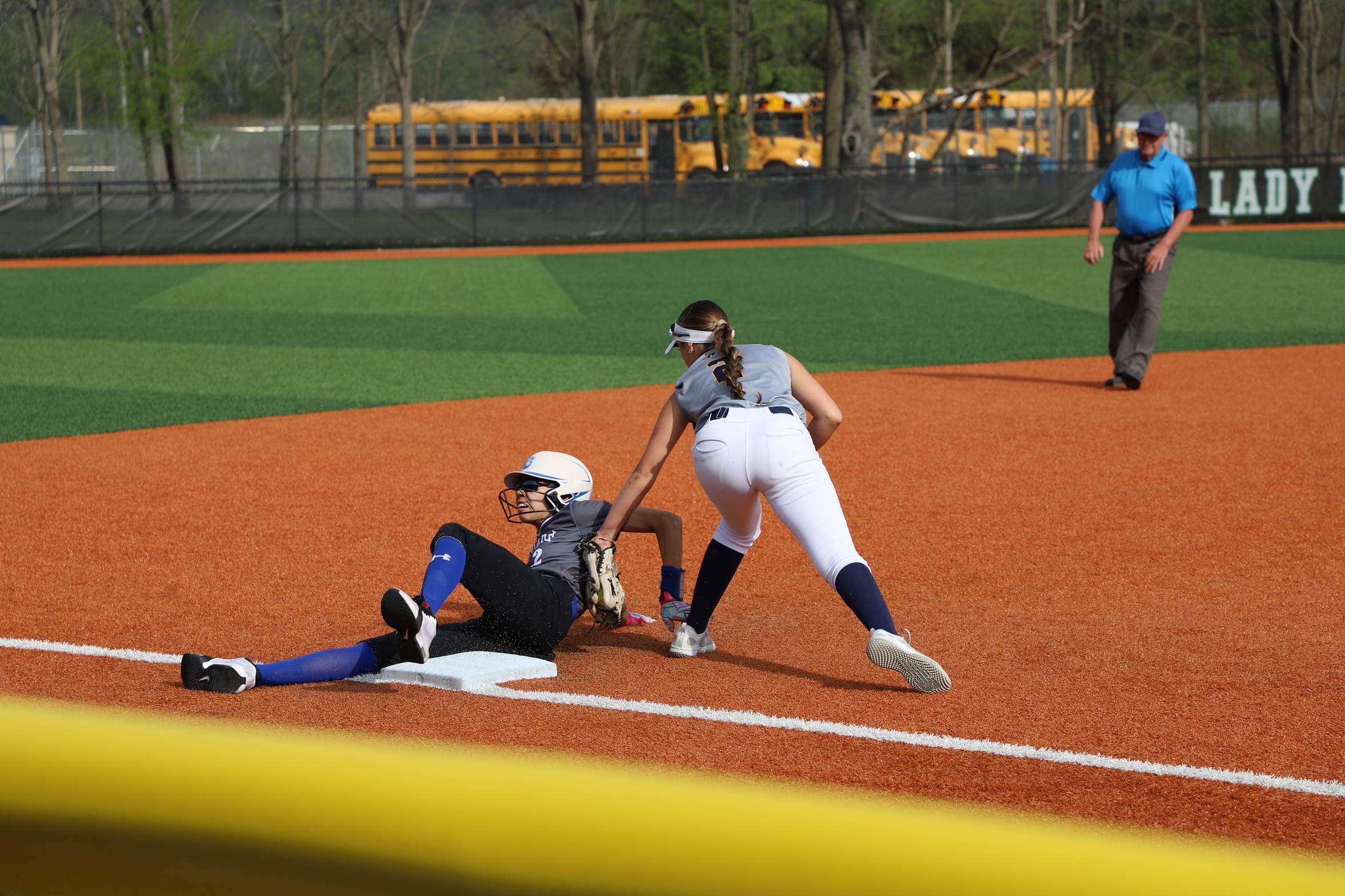 Golden Eagles Softball Get 11th Win Over Beaver